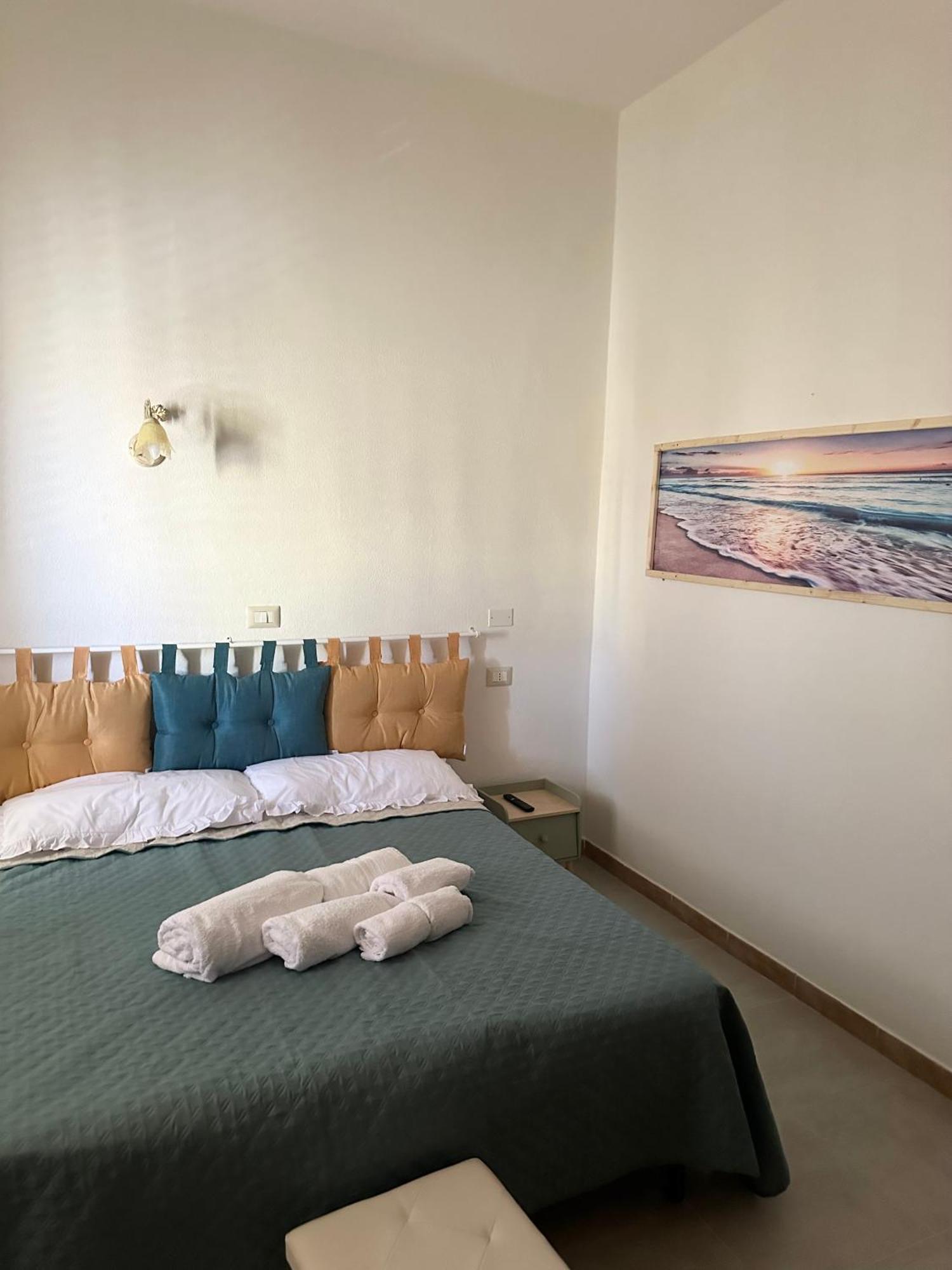 Отель Moncici House Порто-Торрес Экстерьер фото
